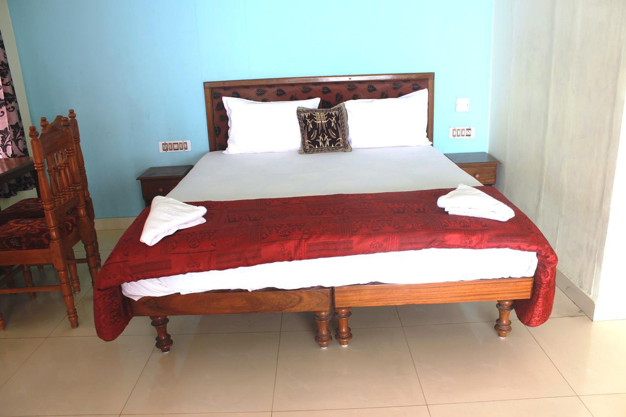Adam Beach Resort Kovalam Exterior photo